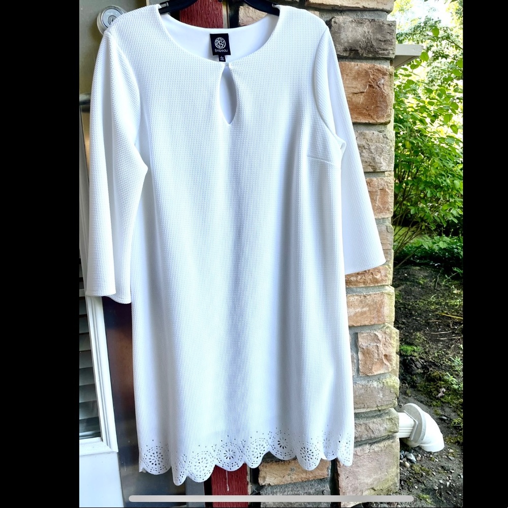 (2/$20 sale!) Bobeau white keyhole lace bottom dress - Picture 1 of 8